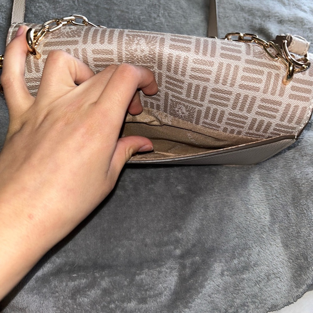 Anne Klein Tan and Cream Crossbody Bag with Geometric Pattern - Picture 4 of 8